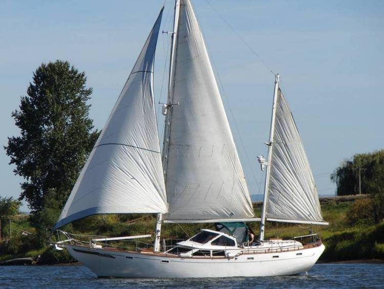 Under sail with all four sails set
